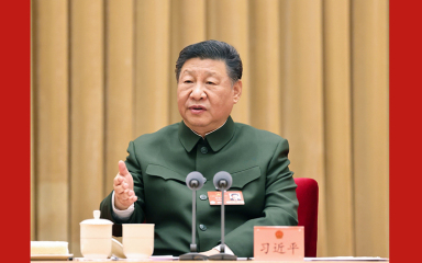 习近平出席解放军和武警部队代表团全体会议