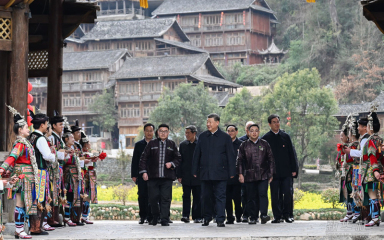 习近平在贵州黔东南州考察调研