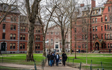 哈佛大学就资金被冻结起诉特朗普政府