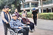 成都创新惠侨服务机制 为侨界“一老一小”筑起“安心巢”