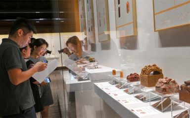 北京中轴线篆刻作品在故宫展出