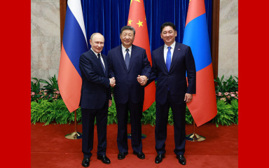 习近平主持中俄蒙元首第七次会晤