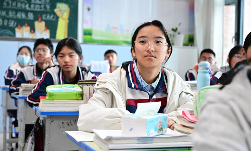 两会看落实丨强化教育对科技和人才的支撑作用